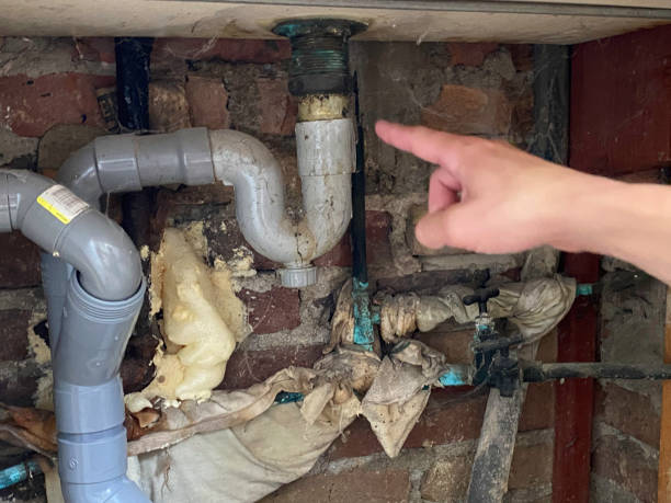 Best Sewage cleanup and water damage restoration  in Happy Valley, CA